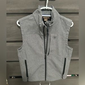 Men Ariat vest